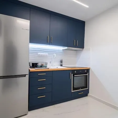 Apartament Modern Up To 6 People With Parking Saloniki